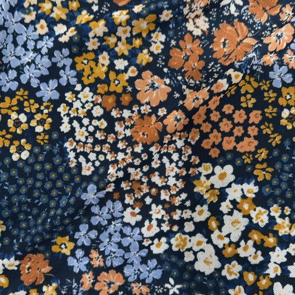 Floral top - Picture 2 of 2